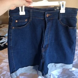 Fashion Nova Carter Denim High-rise Medium Blue wash Size 15/16. New w/tags!